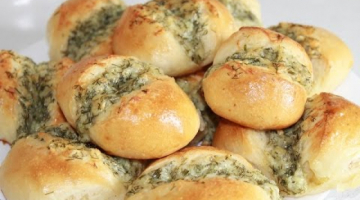 Чесночные булочки с сырной начинкой