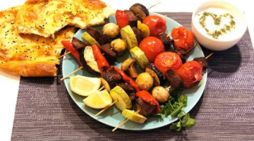 Домашние шашлычки с овощами.
