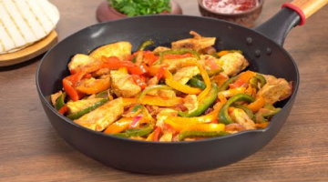 ФАХИТАС С КУРИЦЕЙ, сочный и ароматный, обжаренный до румяной корочки.Рецепт от Всегда Вкусно!