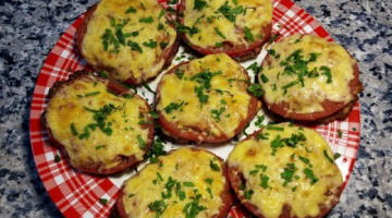 Котлеты рубленые с помидорами и сыром 