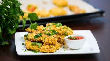 Куриные стрипсы в панировке из кукурузных хлопьев