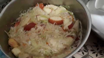 КВАШЕНЫЕ ЯБЛОКИ В КАПУСТЕ