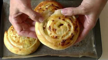 Лепёшки с луком и сыром