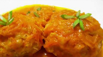 Нежные мясные тефтели с булгуром и кабачком в овощной подливке 