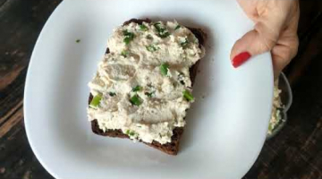 Обалденно вкусная куриная кремовая намазка, которая выручит в любой ситуации.
