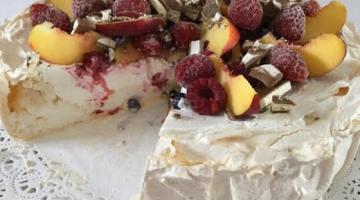 Обалденно вкусный торт павлова к чаю готовит таджичка