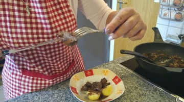 Печень куриная жареная с луком