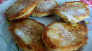 Пышные оладушки с яблоками