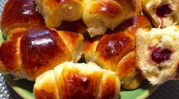 РОГАЛИКИ С ВИШНЕЙ и ЯБЛОКАМИ