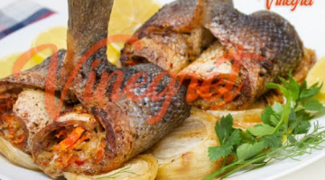 РЫБНЫЕ РУЛЕТИКИ на ЛУКОВОЙ ПОДУШКЕ