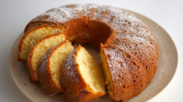 Шарлотка с грушами творожная