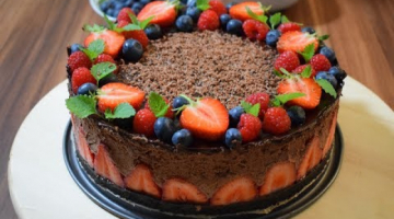 Шоколадный муссовый торт с клубникой,без выпечки!