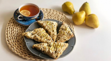 Сконы с грушей, орехами и изюмом