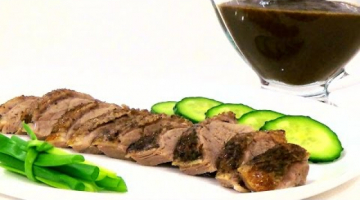 Утка, запеченная  с яблоками и черносливом в пиве