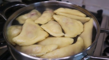 ВАРЕНИКИ с ВИШНЕЙ - не текут, не развариваются! Очень удачное тесто для вареников