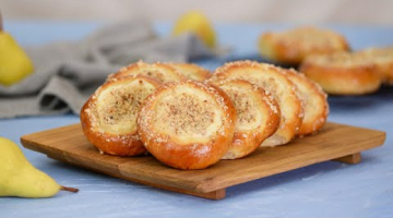 Ватрушки с Грушами и Сливочным Сыром