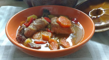 Вкусная курочка по-охотничьи с беконом и гарниром