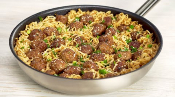 Вкусный ужин за 25 минут! МЯСНЫЕ ФРИКАДЕЛЬКИ с лапшой в азиатском стиле. Рецепт от Всегда Вкусно!