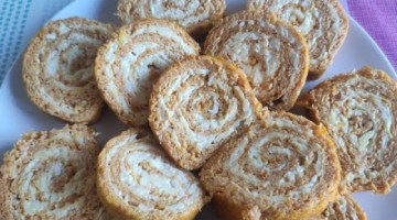 Закусочный морковный рулет с чесночно-сырной начинкой