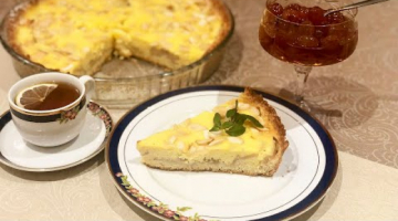 Заливной пирог с грушами и миндалем